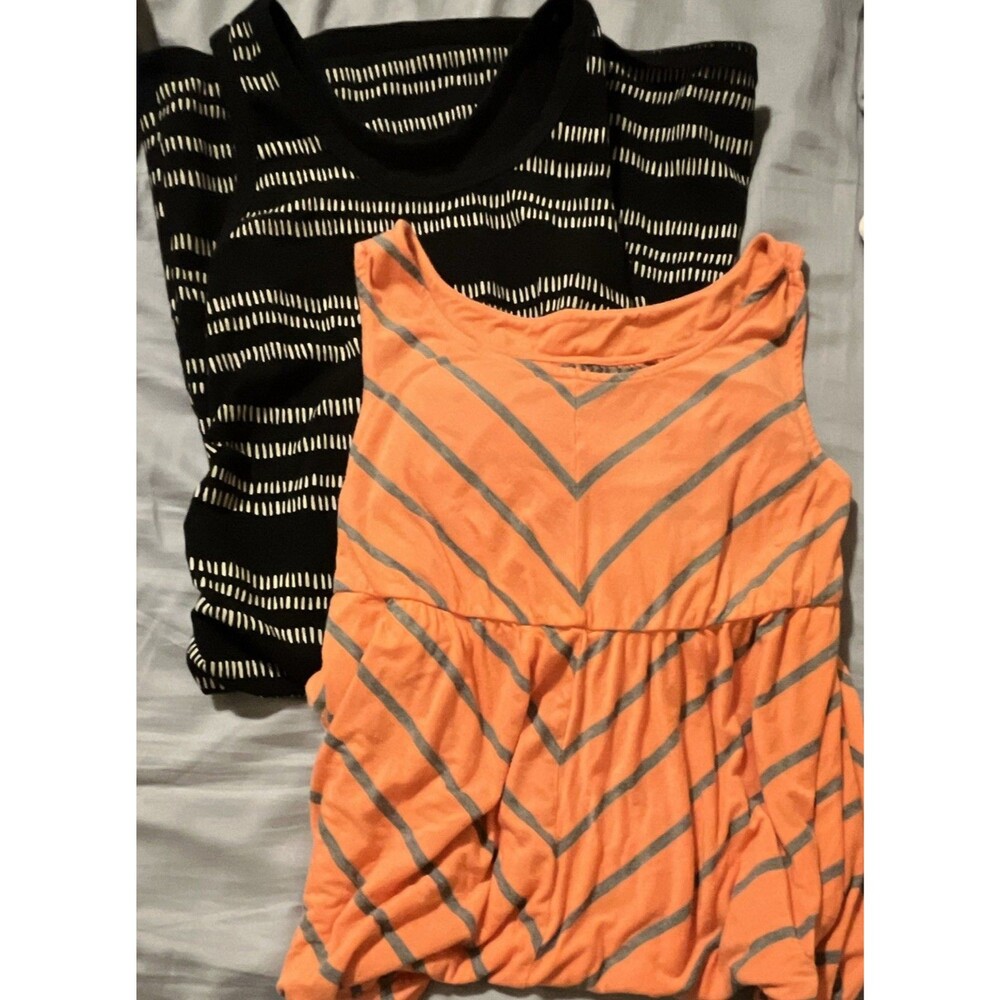 Bundle of 2 Liz Lange Maternity Dresses Women’s Size S